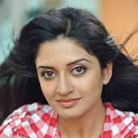 Vimala Raman in Jeans New Hot Photos | Picture 559276