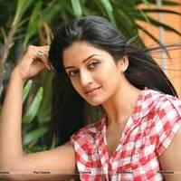 Vimala Raman in Jeans New Hot Photos | Picture 559284