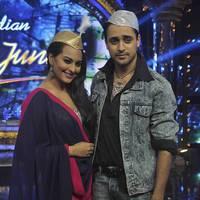 Promotion of film Once Upon A Time in Mumbai Doobara on the sets of Indian Idol Junior Photos | Picture 529154