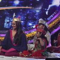 Promotion of film Once Upon A Time in Mumbai Doobara on the sets of Indian Idol Junior Photos | Picture 529166
