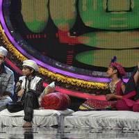 Promotion of film Once Upon A Time in Mumbai Doobara on the sets of Indian Idol Junior Photos | Picture 529175