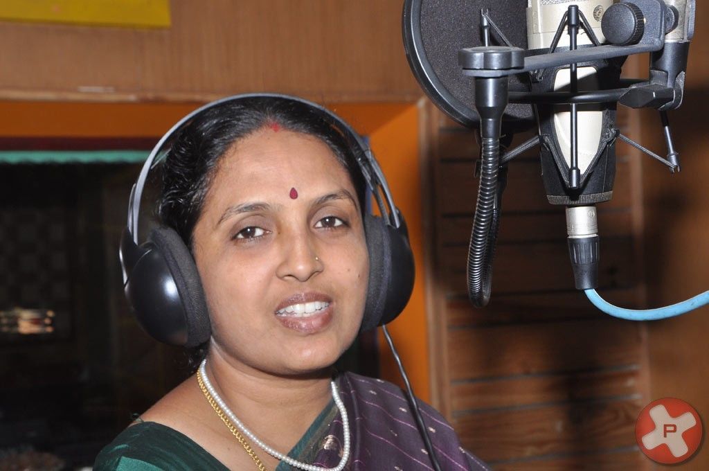 Kudanthai Sisters K Manjula sings for Nilavil Mazhai Pictures | Picture 387806