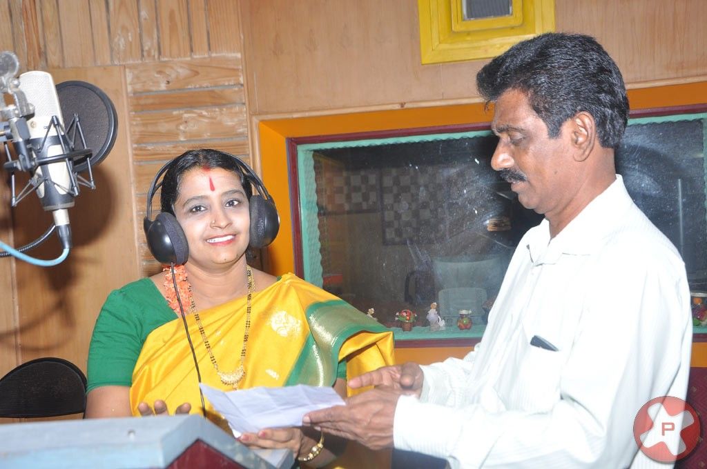 Kudanthai Sisters K Manjula sings for Nilavil Mazhai Pictures | Picture 387814