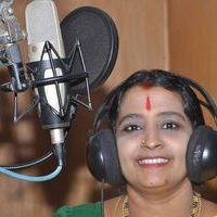 Kudanthai Sisters K Manjula sings for Nilavil Mazhai Pictures | Picture 387791