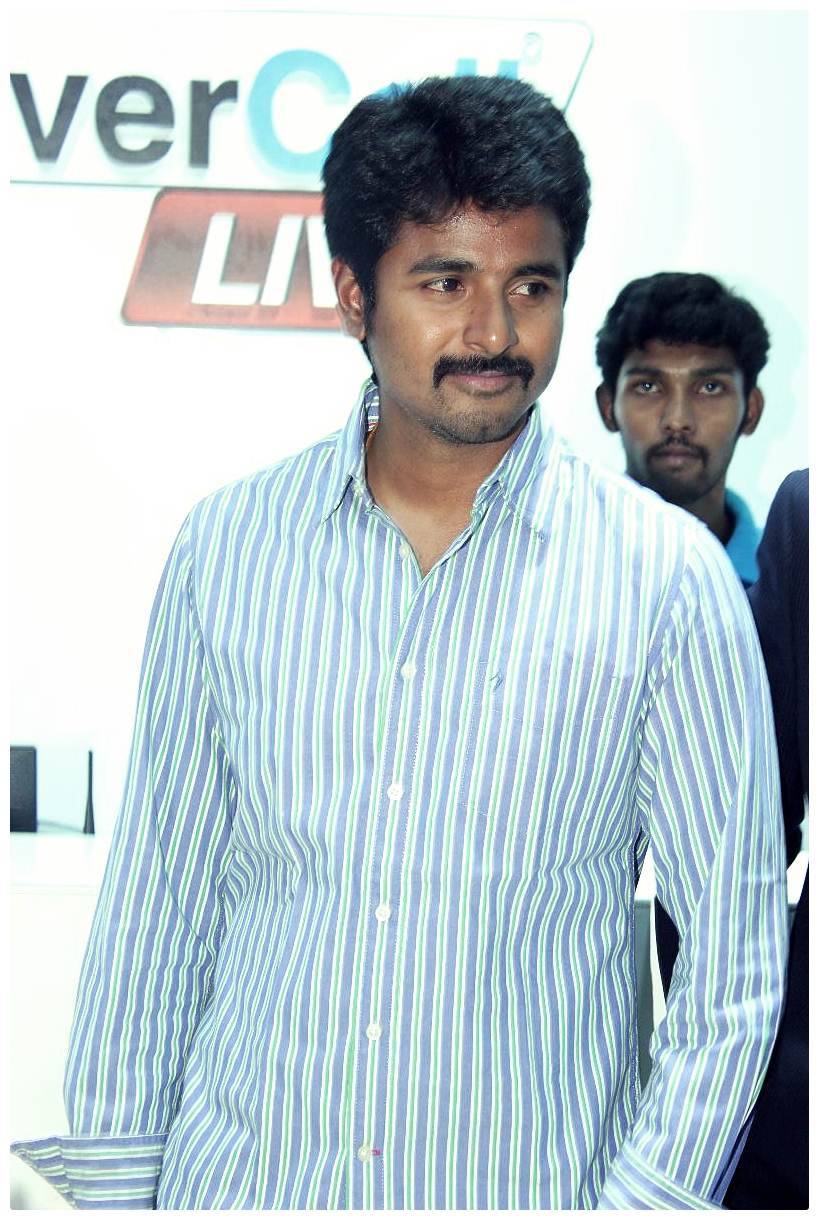 Sivakarthikeyan - Actor Sivakarthikeyan Inaugurate UniverCell outlet Photos | Picture 482236