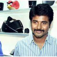 Sivakarthikeyan - Actor Sivakarthikeyan Inaugurate UniverCell outlet Photos | Picture 482242