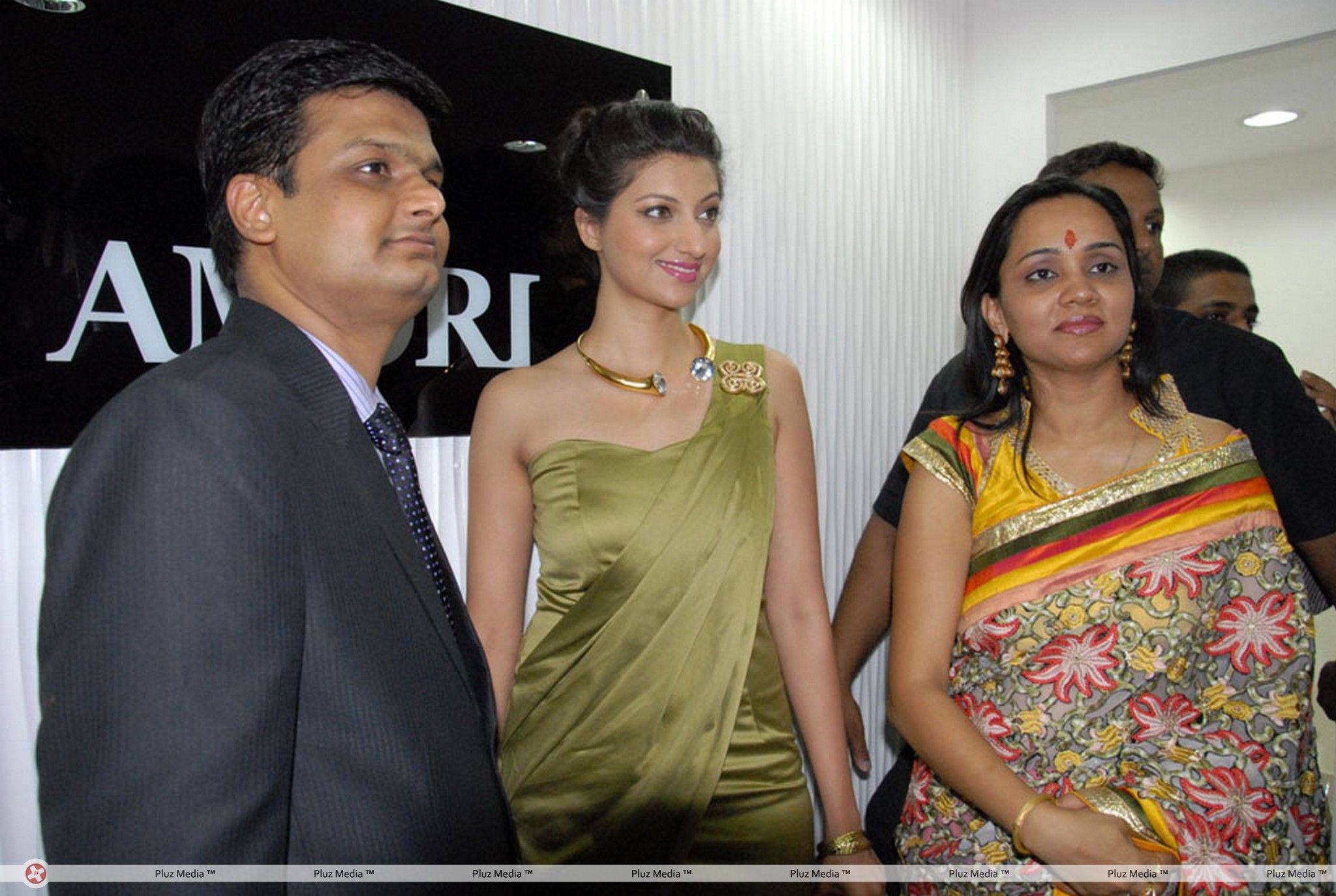 Hansika Launched Amori Cell Phone Shop Pictures | Picture 184938