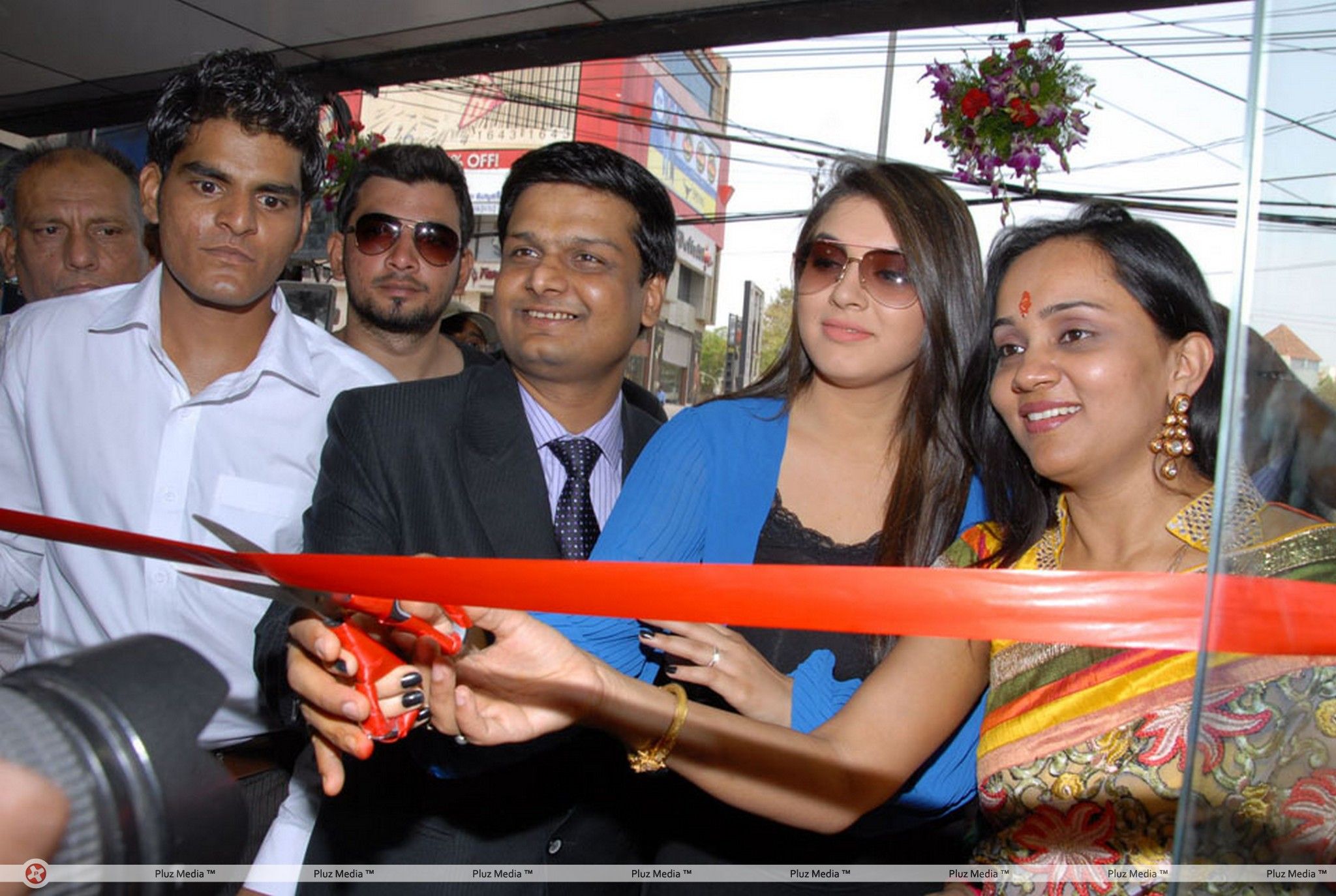 Hansika Launched Amori Cell Phone Shop Pictures | Picture 184957
