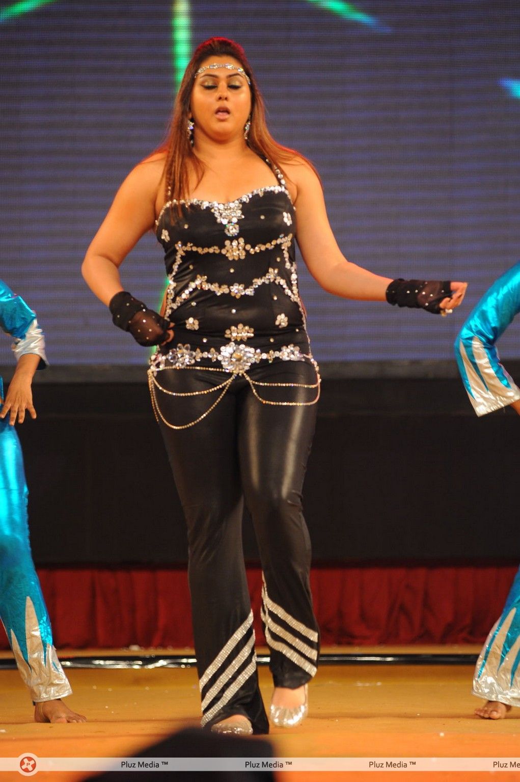 Namitha - Dance Program at Santosham Film Awards 2012 - Stills | Picture 250018
