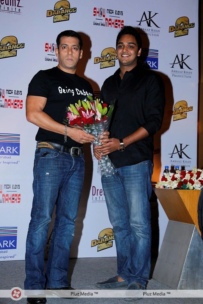 Salman Khan - Salman Khan Promotes Dabangg 2 at Park Hotel Stills | Picture 342980