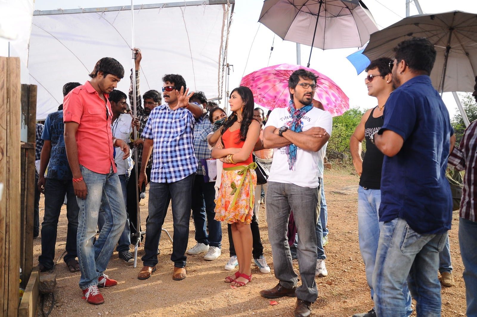 Action With Entertainment Movie Working Stills | Picture 225845