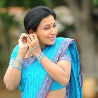 Asha Saini Saree Stills at Akasamlo Sagam Movie Press Meet | Picture 225947