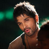 Allu Arjun - Julayi Movie New Stills | Picture 227236