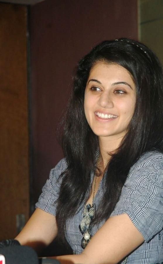 Tapsee at Bommarillu Farms Group Villas Photos | Picture 228225