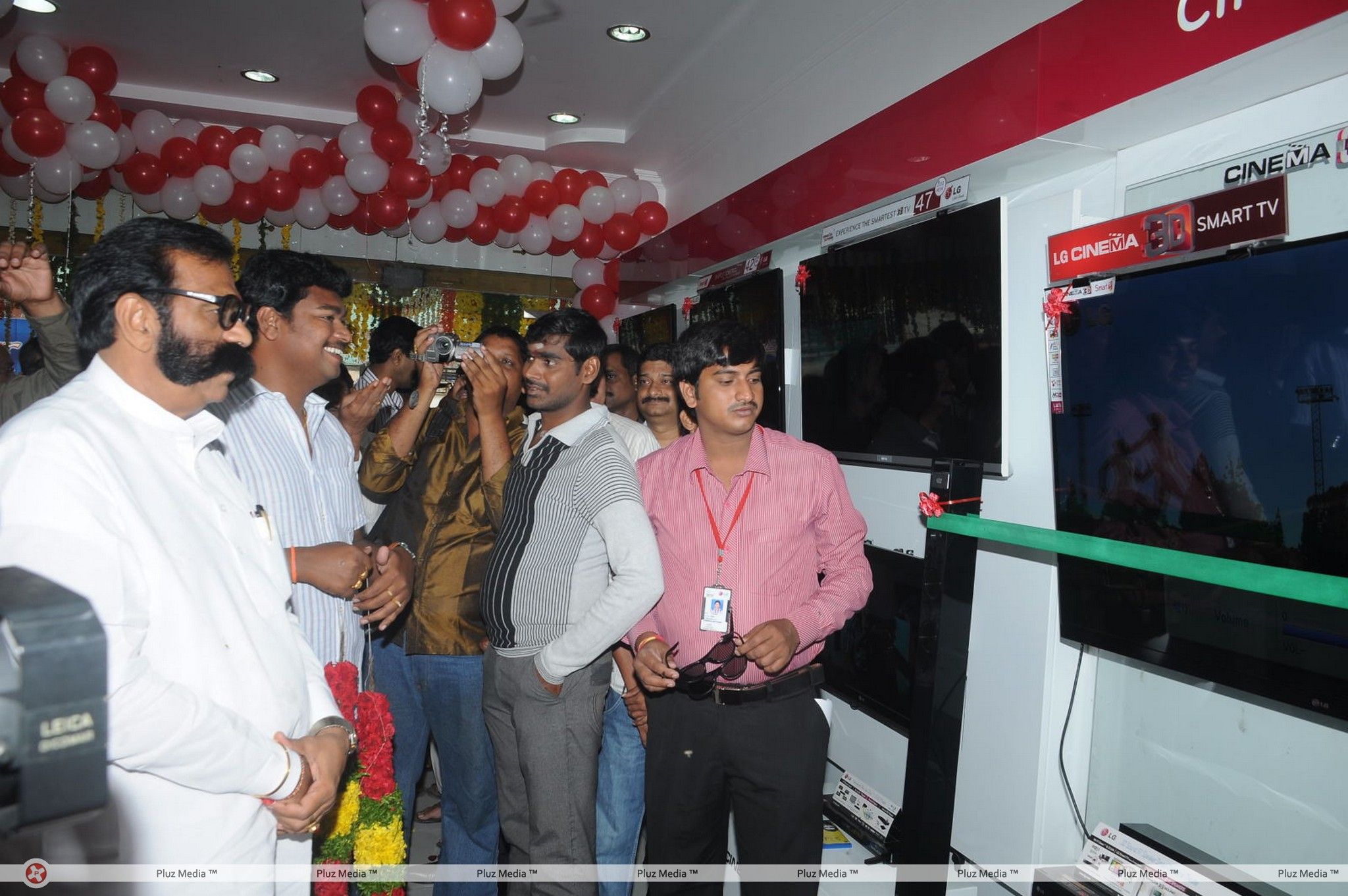 Swetha Basu Launched LG Showroom - Pictures | Picture 230430