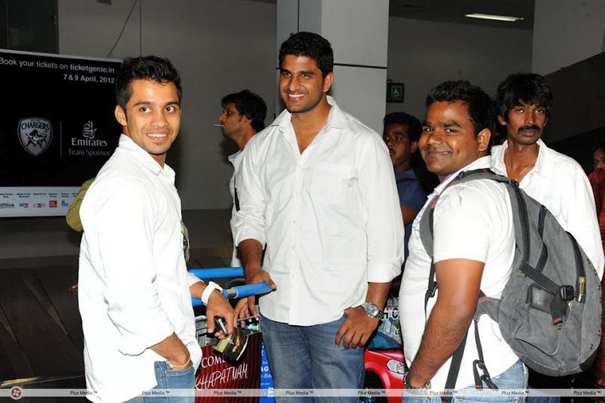 Tollywood Cricket Star Spotted at Vizag Airport - Stills | Picture 230403
