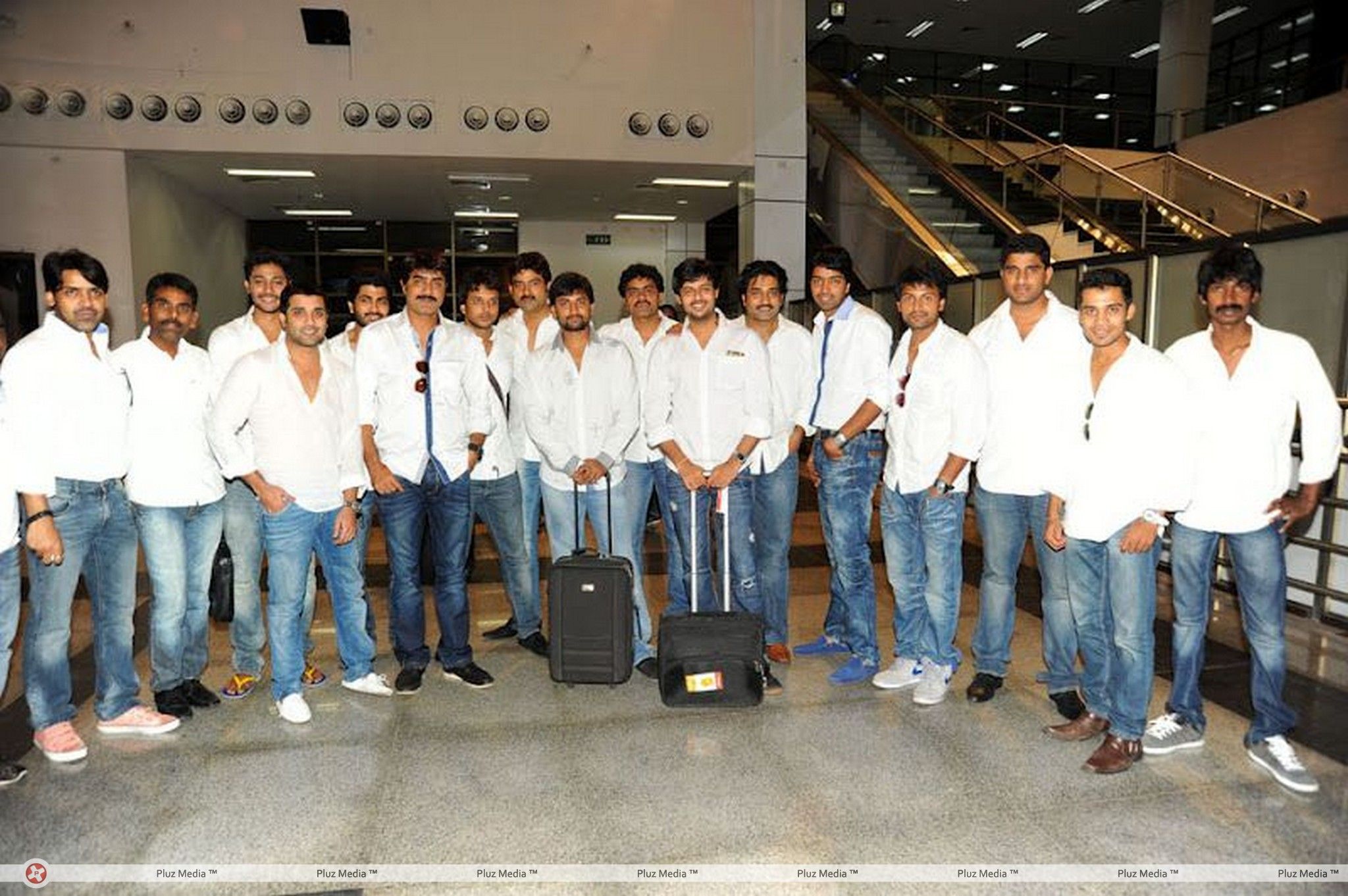 Tollywood Cricket Star Spotted at Vizag Airport - Stills | Picture 230407