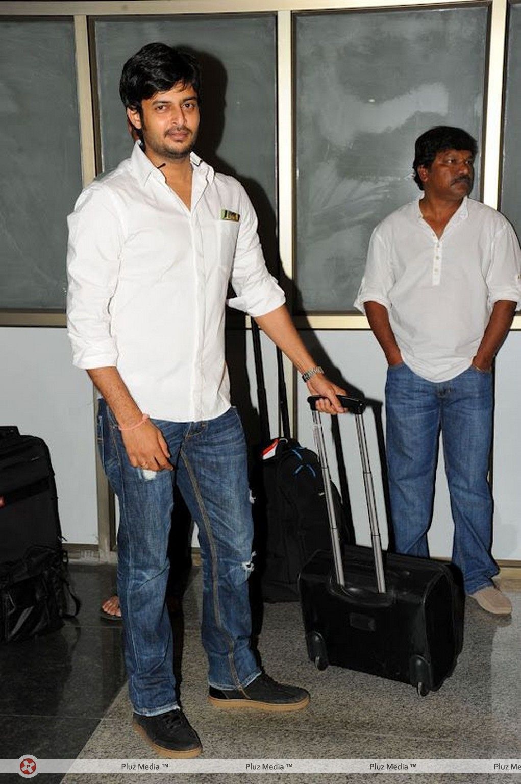 Nani - Tollywood Cricket Star Spotted at Vizag Airport - Stills | Picture 230410