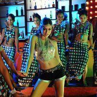 Parvathi Melton Hot in Poovai Poovai Song - Stills | Picture 174841
