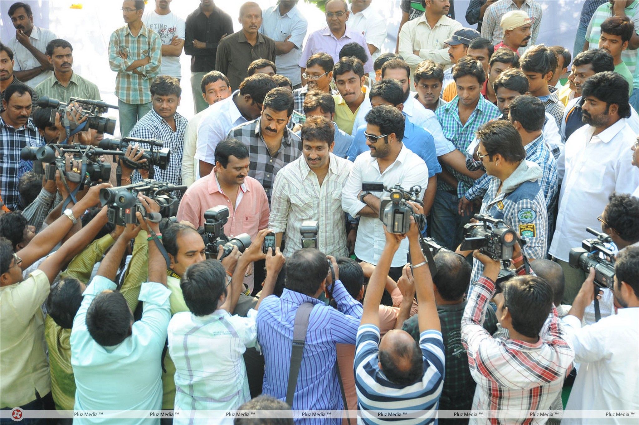 Baadshah Movie Opening | Picture 179381