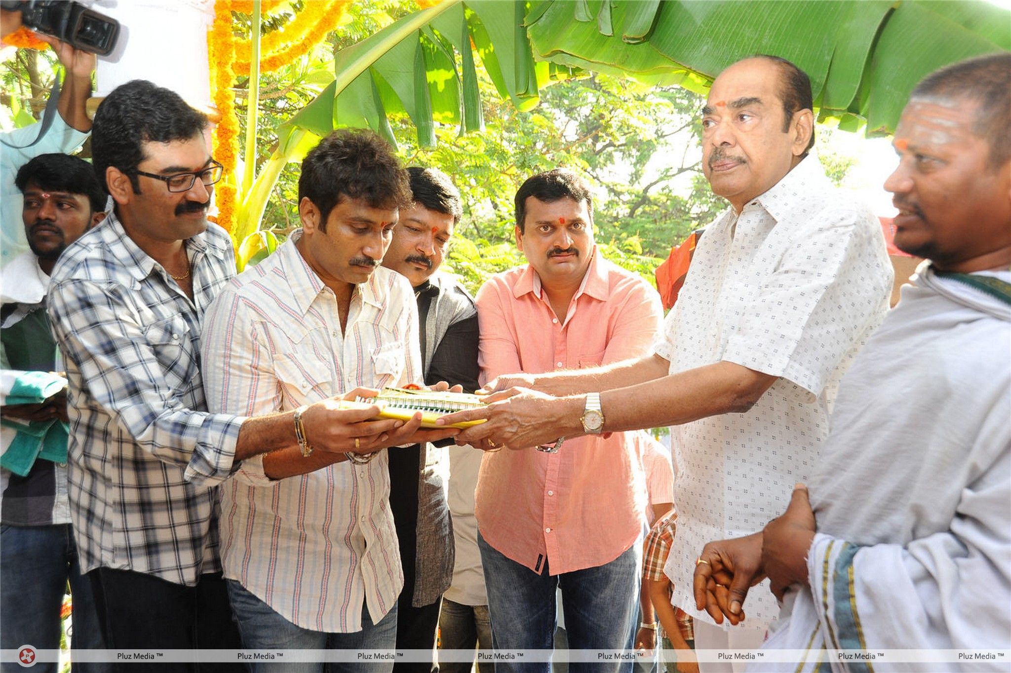 Baadshah Movie Opening | Picture 179398