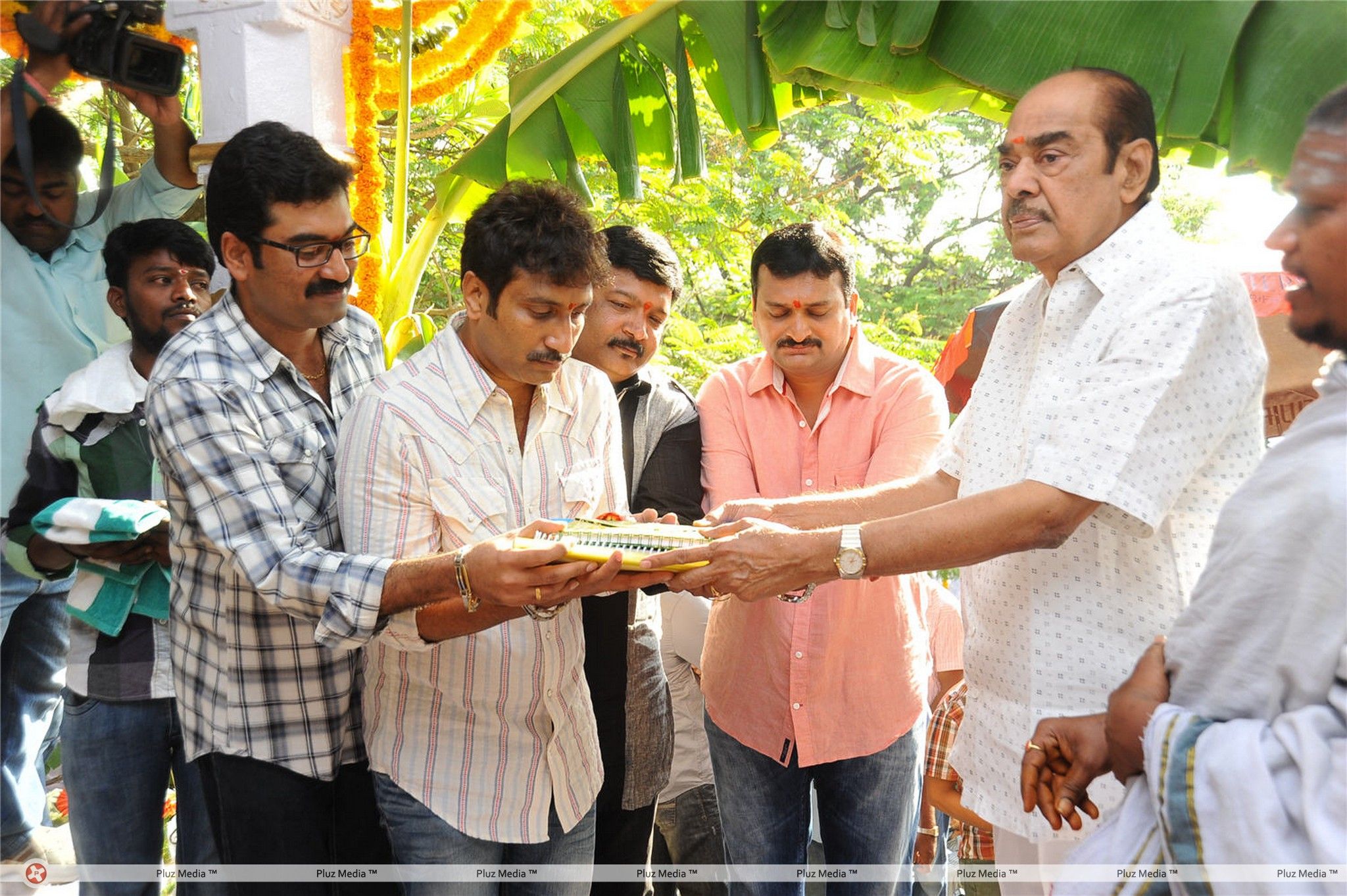 Baadshah Movie Opening | Picture 179423