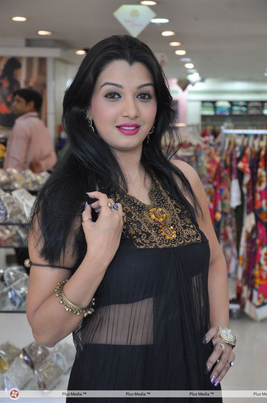 Siddhie at Neerus Kohinoor Collection Launch Stills | Picture 197552