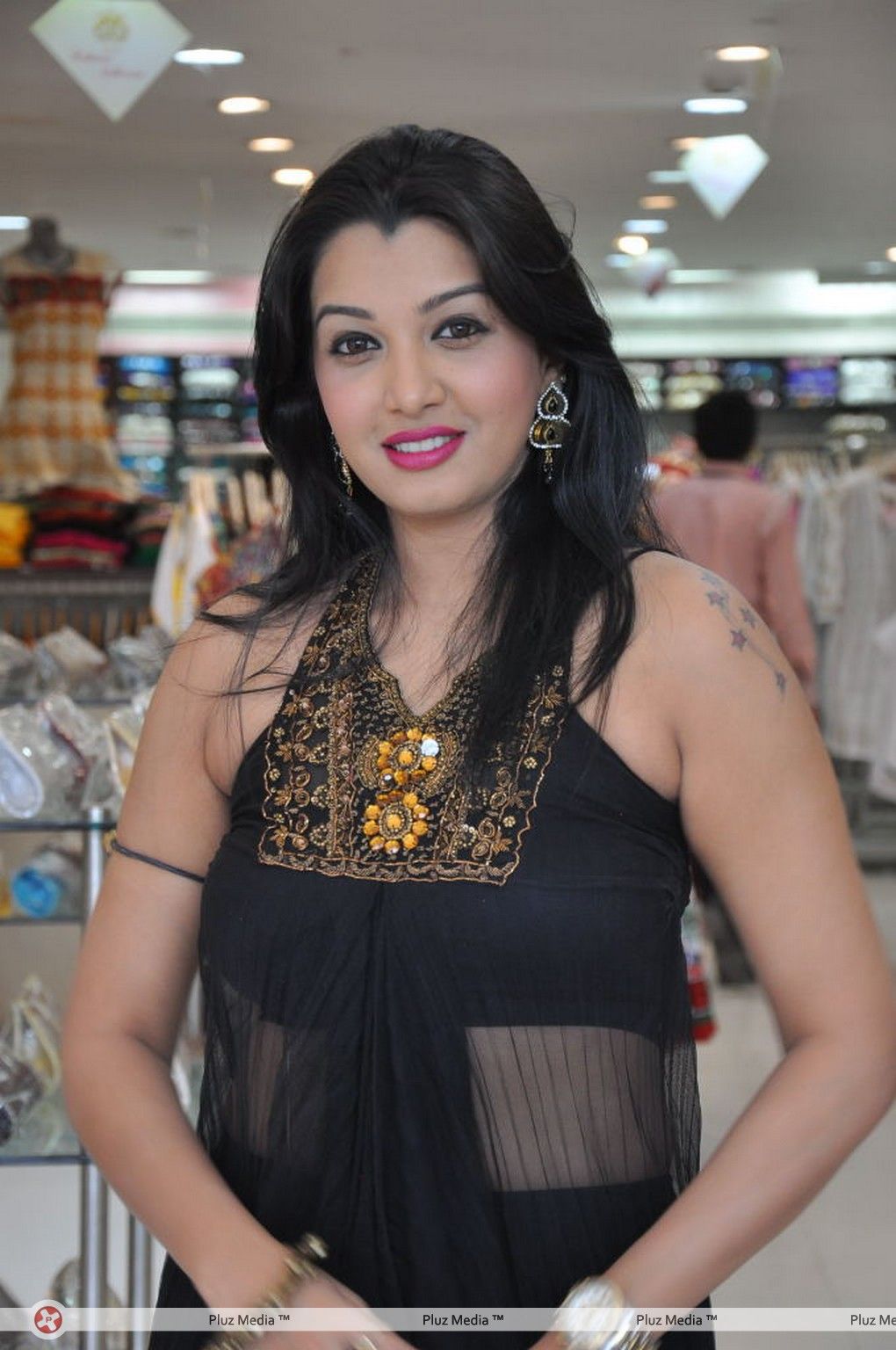 Siddhie at Neerus Kohinoor Collection Launch Stills | Picture 197567