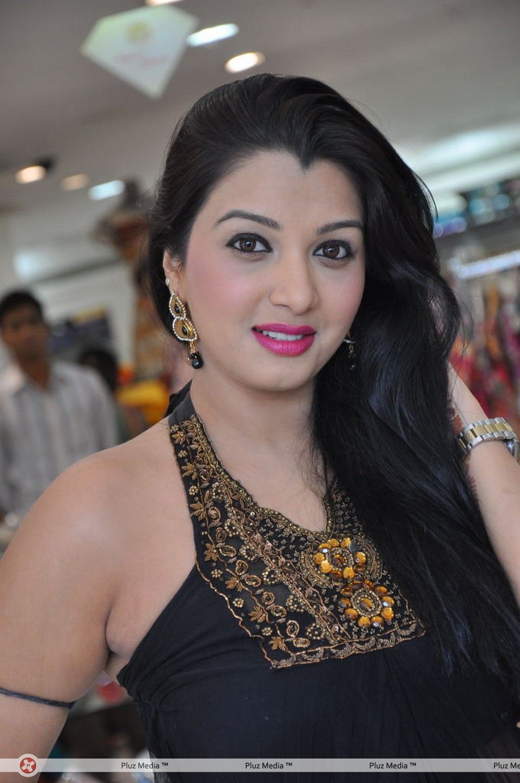 Siddhie at Neerus Kohinoor Collection Launch Stills | Picture 197571