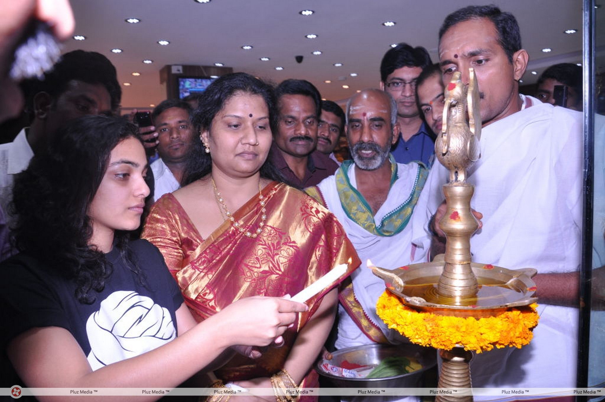 Nitya Menon Inaugurates Clothes Store - Pictures | Picture 199799