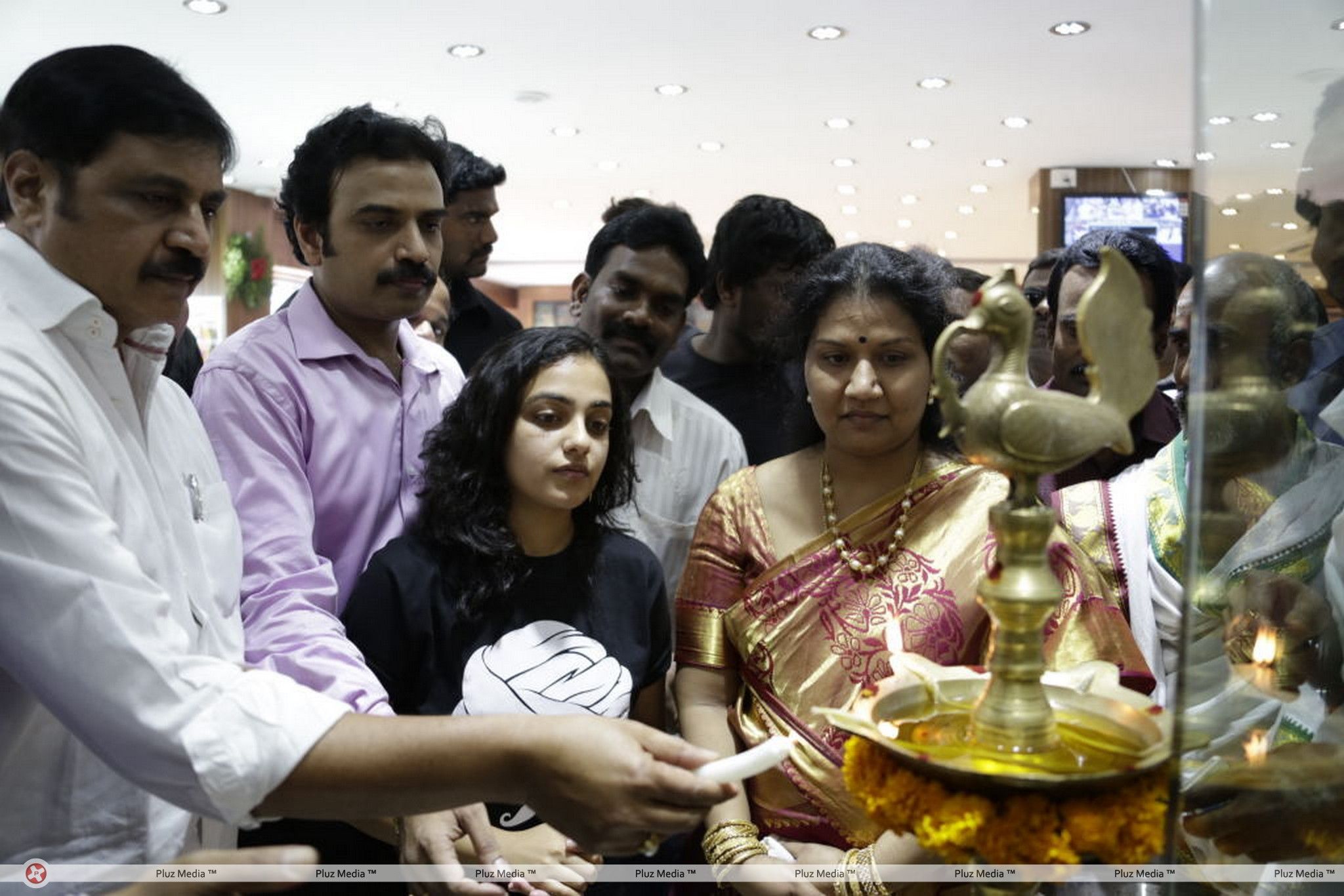 Nitya Menon Inaugurates Clothes Store - Pictures | Picture 199818
