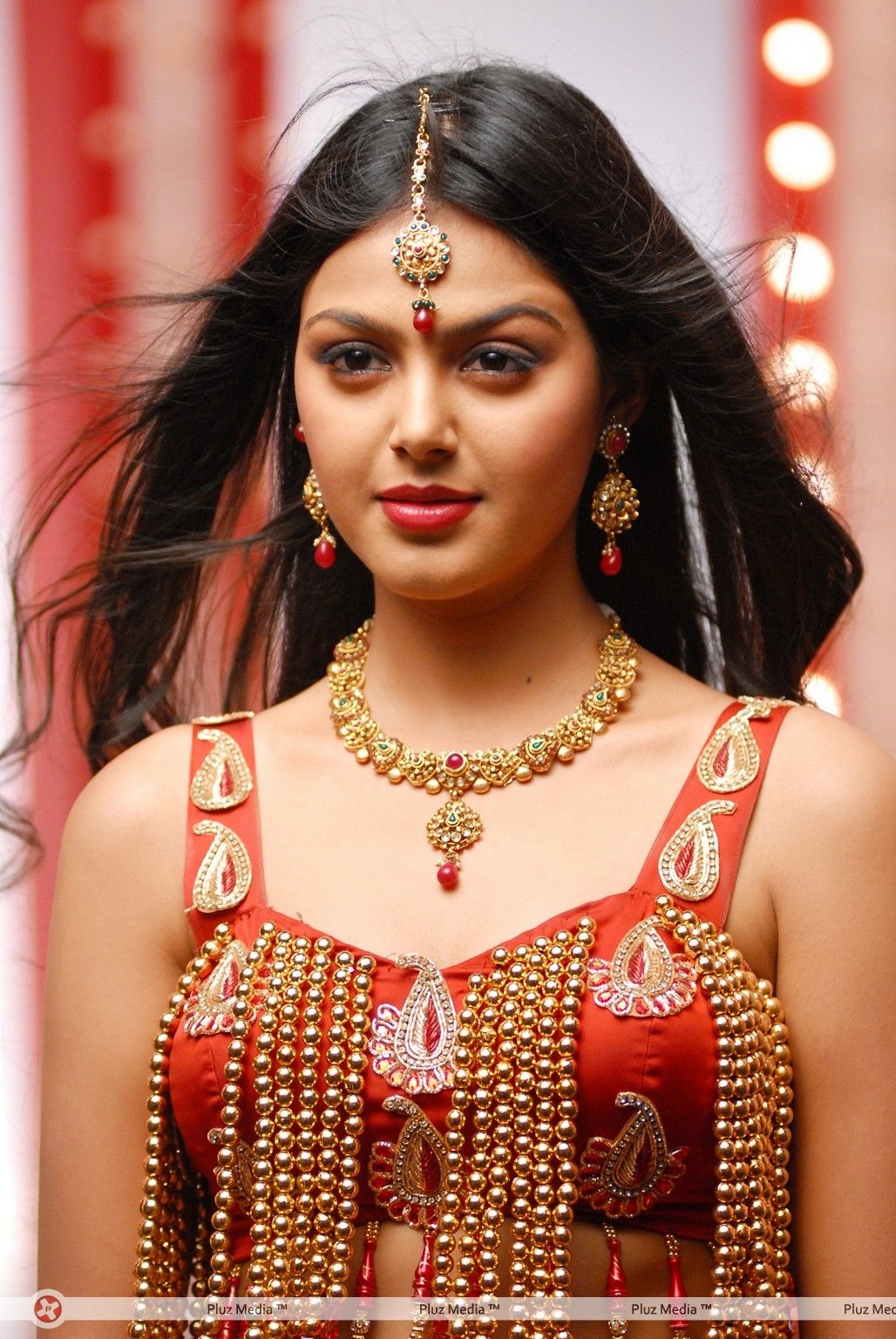 Monal Gajjar - Sudigadu Movie Press Stills | Picture 200895