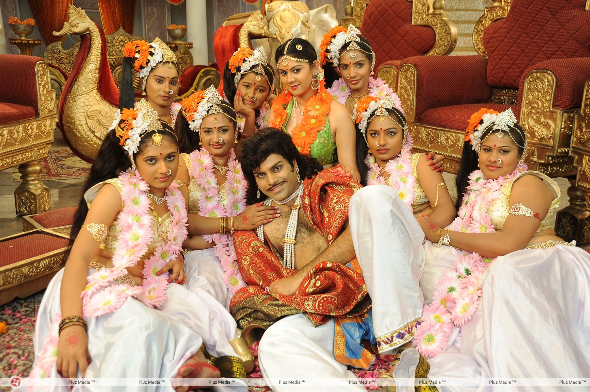 Sri Rama Chandra and Kamna Jethmalani in Sri Jagadguru Adi Shankara  Movie Stills | Picture 203003