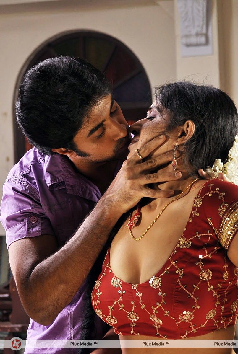 O Radha Katha Movie Hot Stills | Picture 317276