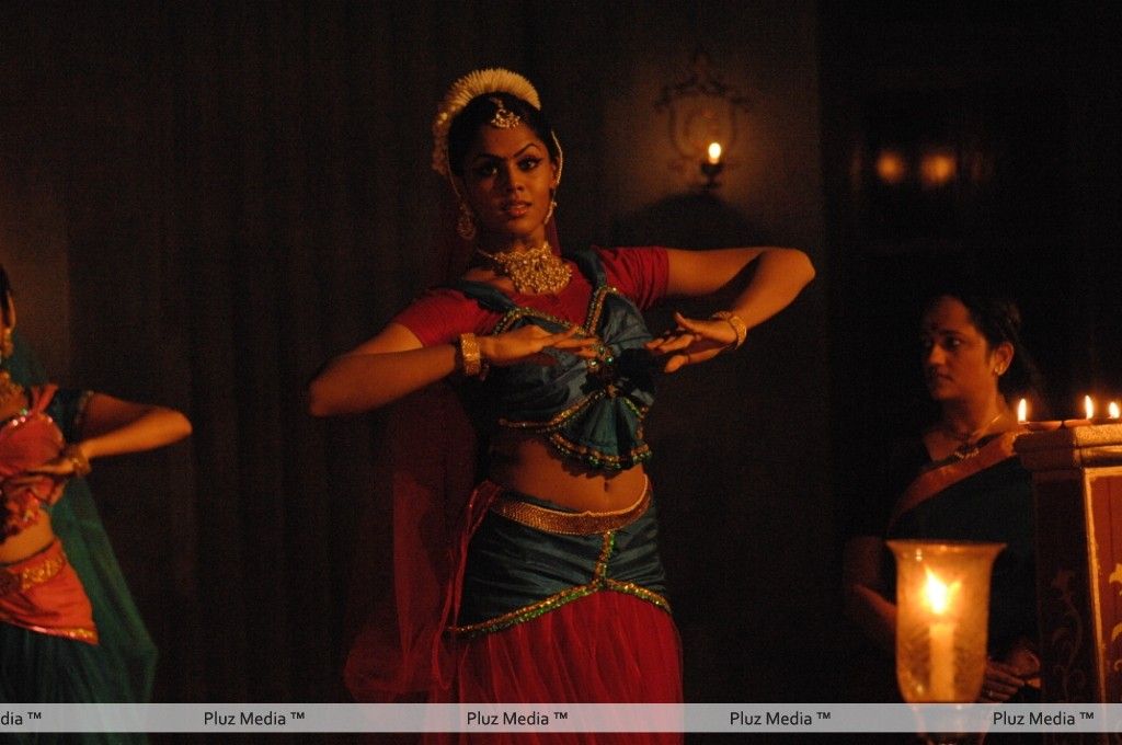 Karthika Nair - Ravi Varma Movie Hot Stills | Picture 291329