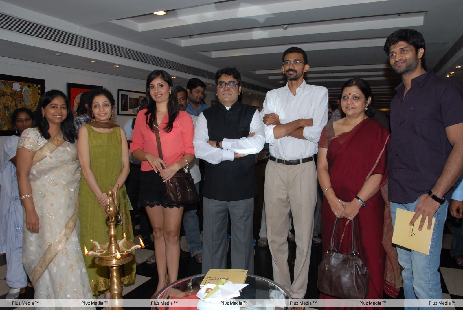 Celebs at Muse Art Gallery - Photos | Picture 291495