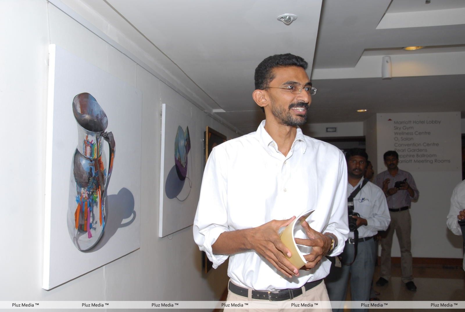 Sekhar Kammula - Celebs at Muse Art Gallery - Photos | Picture 291572