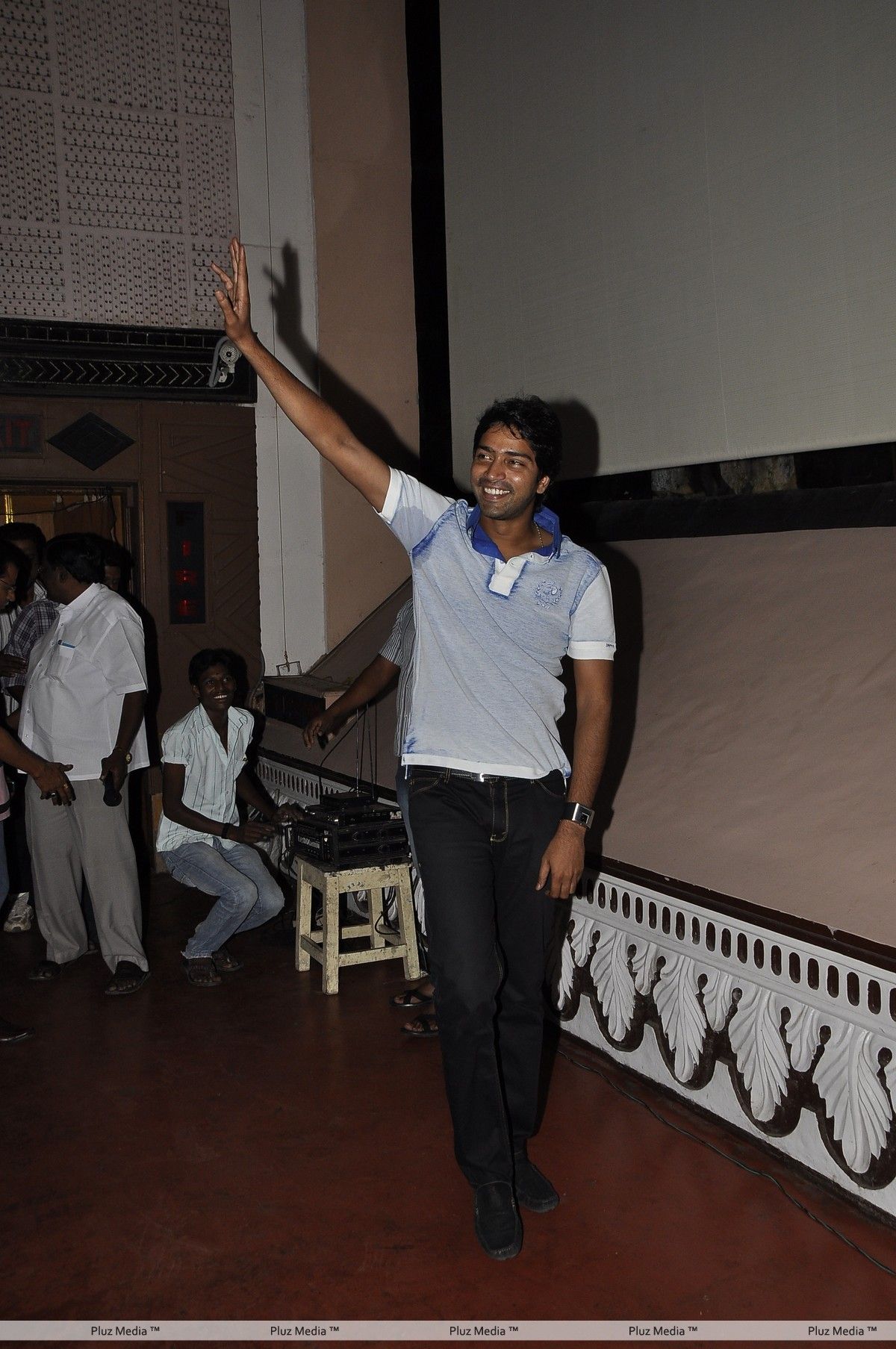 Allari Naresh - Sudigadu Movie Team Visits Theatres Photos | Picture 266502