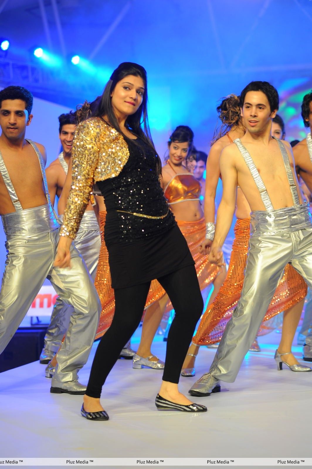 Siya Gowtham - Dances at SouthSpin Fashion Awards 2012 Pictures | Picture 271733