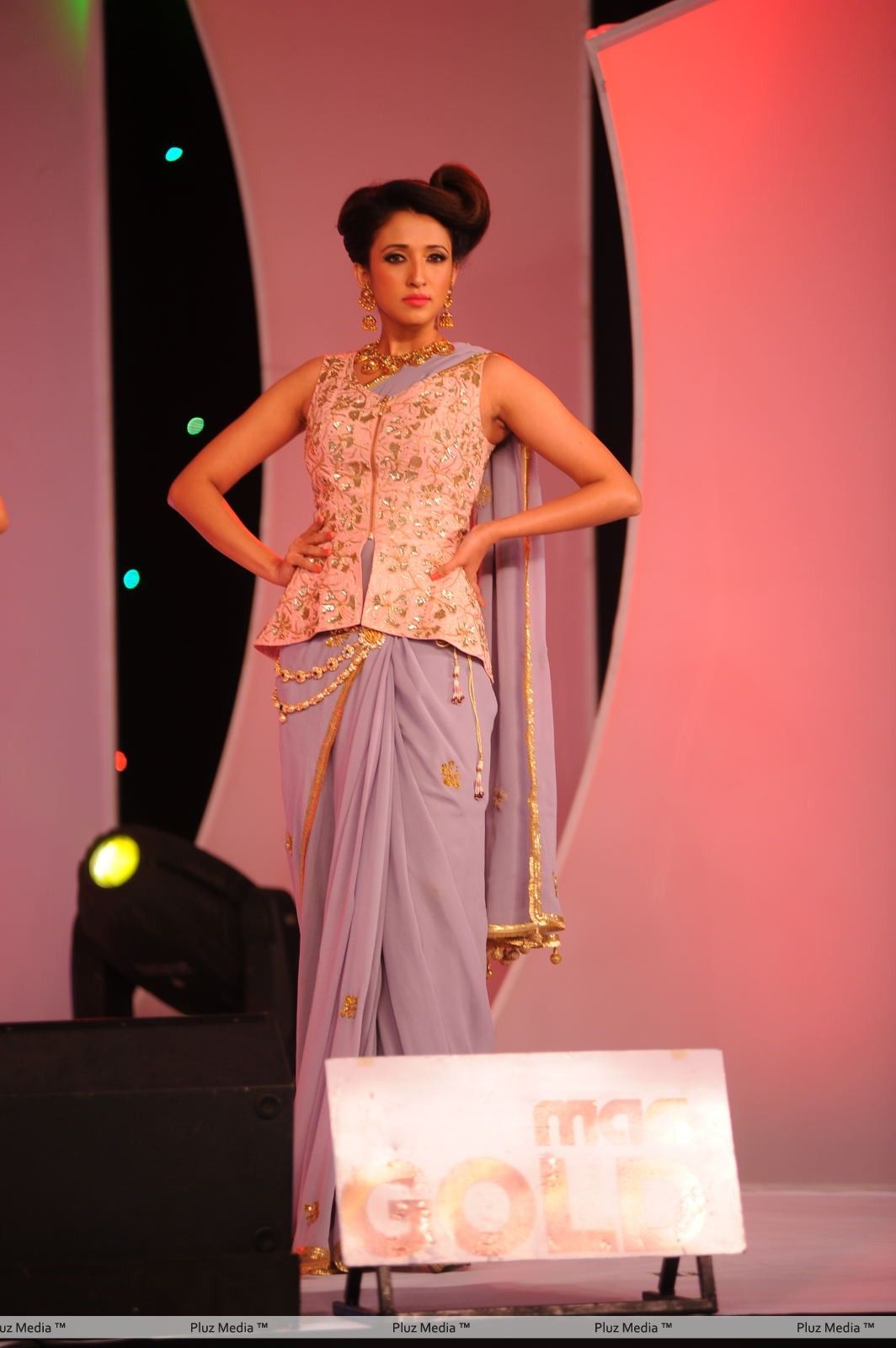 Heroines Ramp Walk at South Spin Fashion Awards Stills | Picture 271542