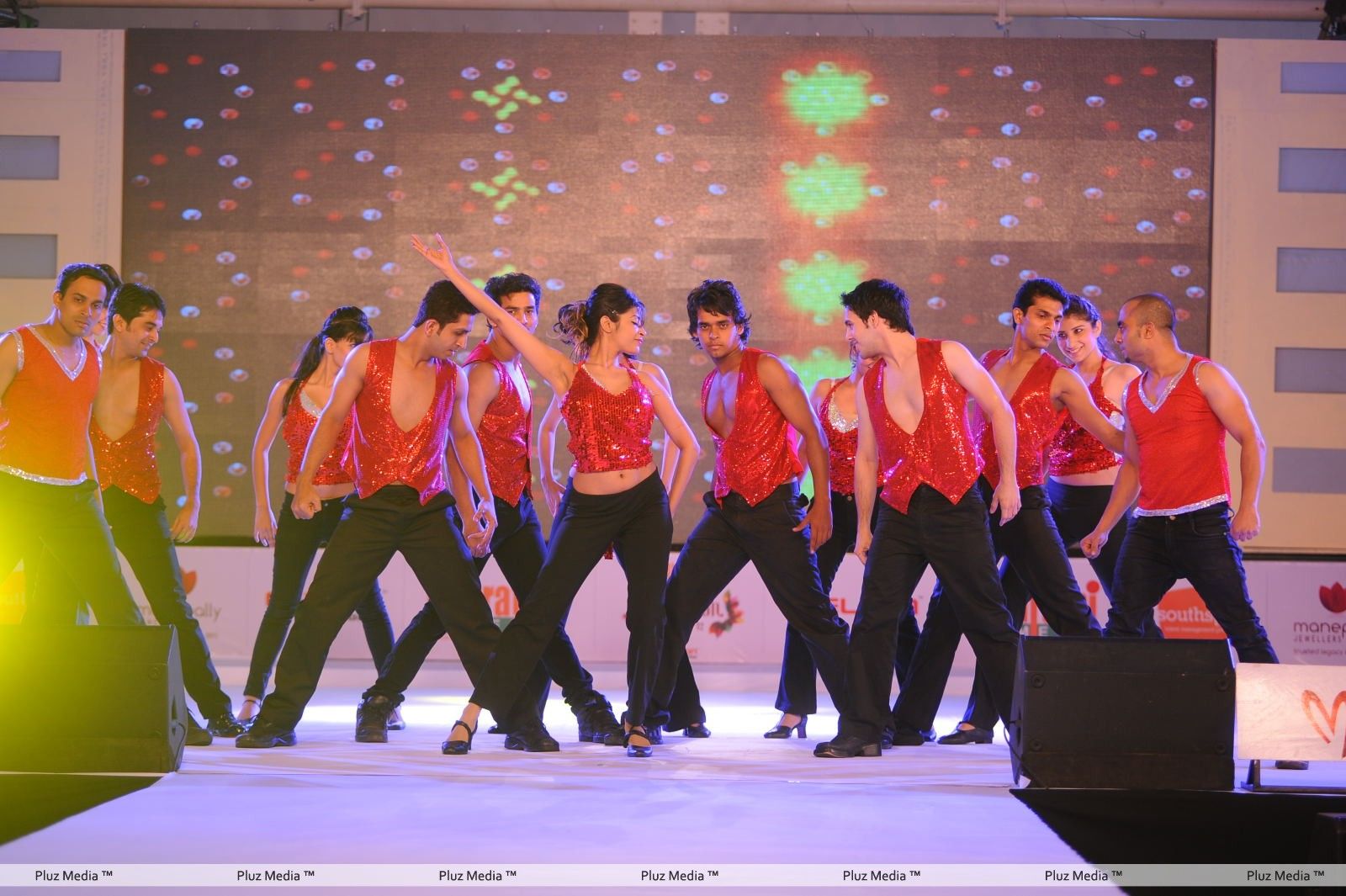 Siya Gowtham - Dances at SouthSpin Fashion Awards 2012 Pictures | Picture 271594