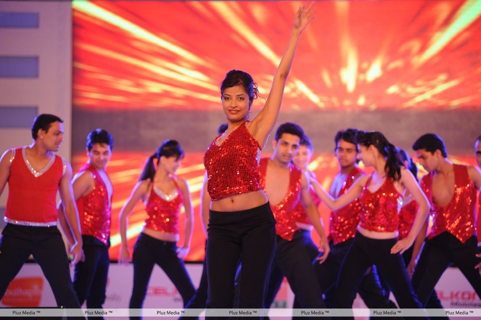 Siya Gowtham - Dances at SouthSpin Fashion Awards 2012 Pictures | Picture 271619