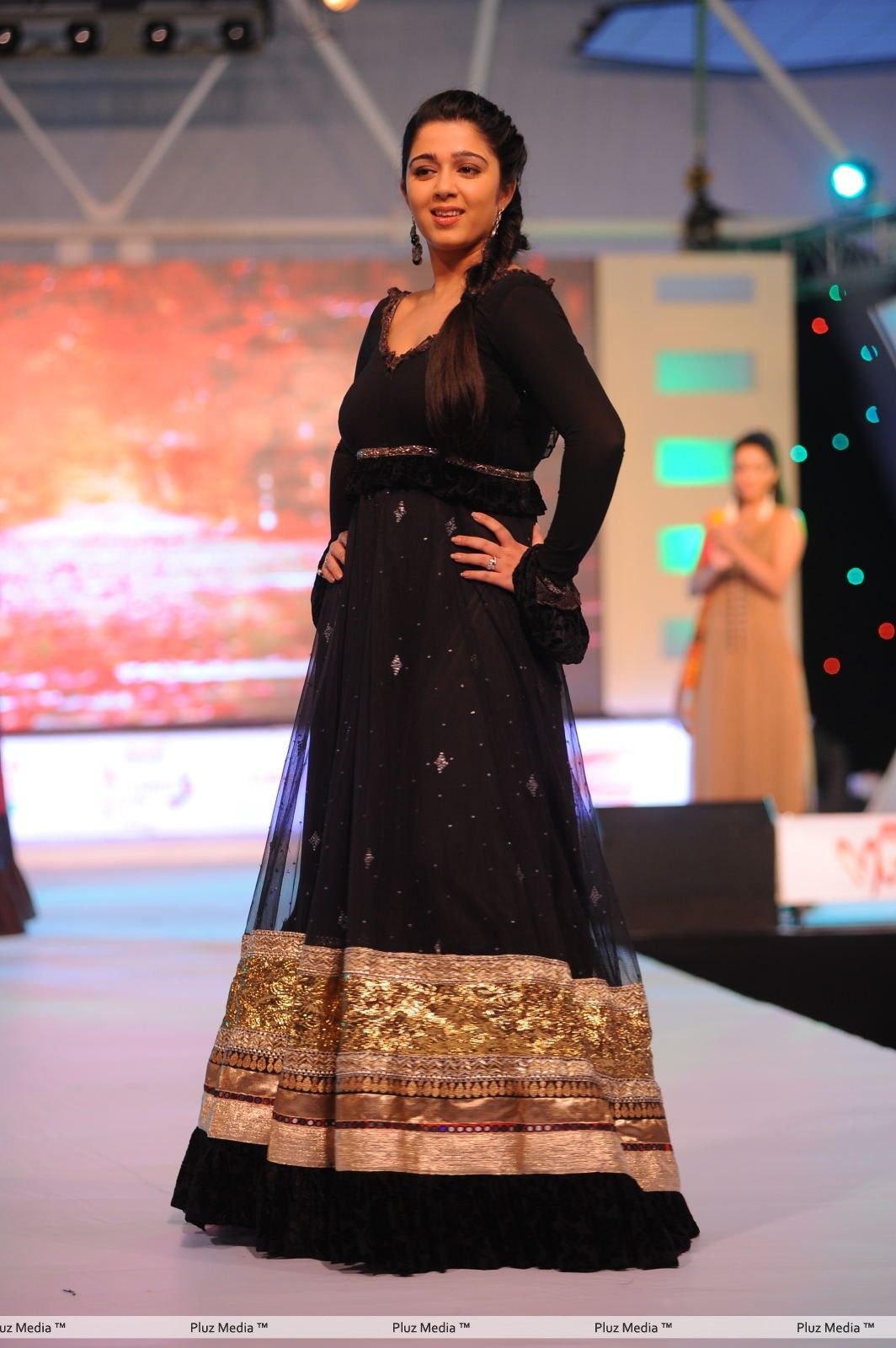 Charmy Kaur - Heroines Ramp Walk at South Spin Fashion Awards Stills | Picture 271402