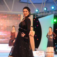 Charmy Kaur - Heroines Ramp Walk at South Spin Fashion Awards Stills | Picture 271401