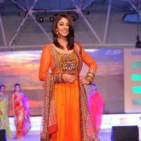 Richa Gangopadhyay - Heroines Ramp Walk at South Spin Fashion Awards Stills | Picture 271426