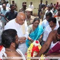 Governor Visit to Mr. A.M. Ratnam's Baba Temple Photos | Picture 275296