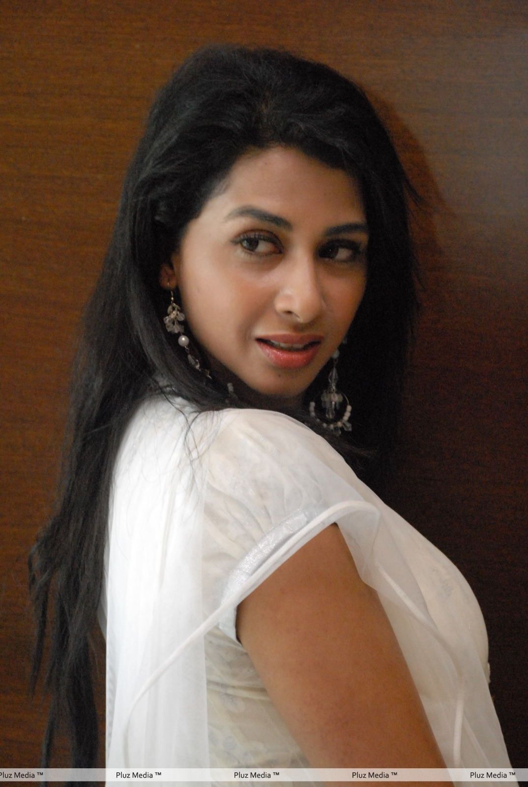 Gayatri Iyer at 6 telugu Movie Audio Launch Stills | Picture 280403