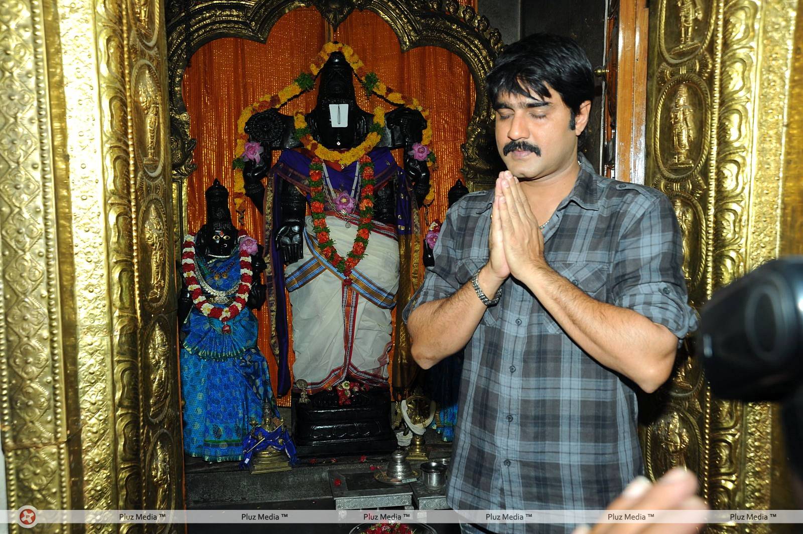 Srikanth Meka - Actor Srikanth New Film Opening Photos | Picture 425644