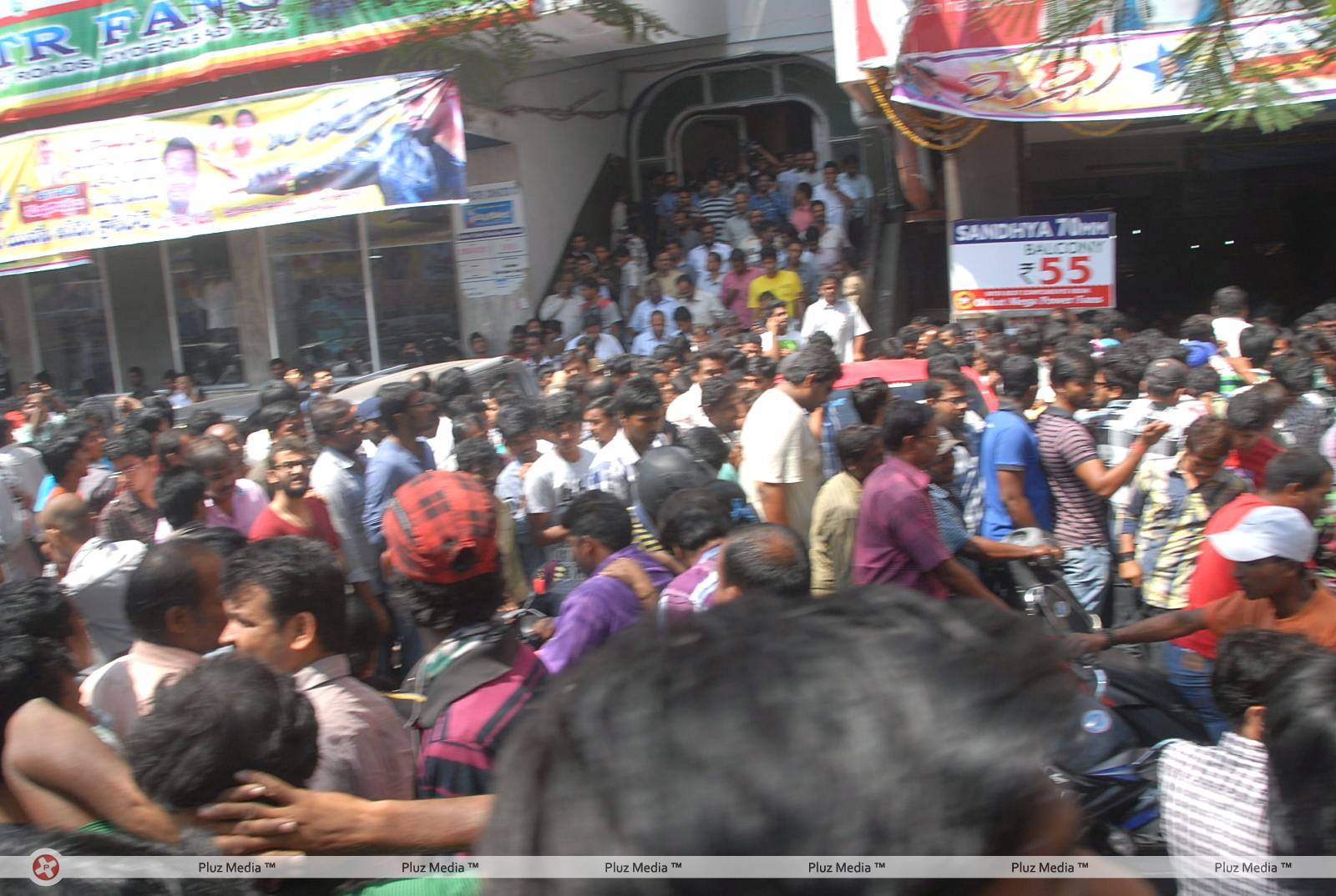 Baadshah Hungama at RTC X Roads Photos | Picture 425661