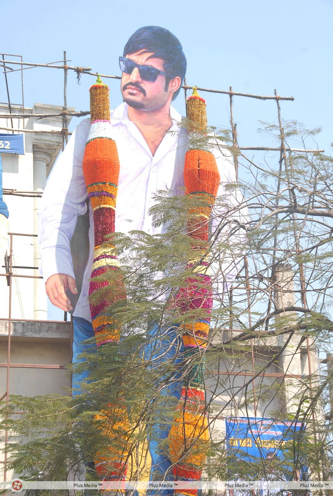 Baadshah Hungama at RTC X Roads Photos | Picture 425757